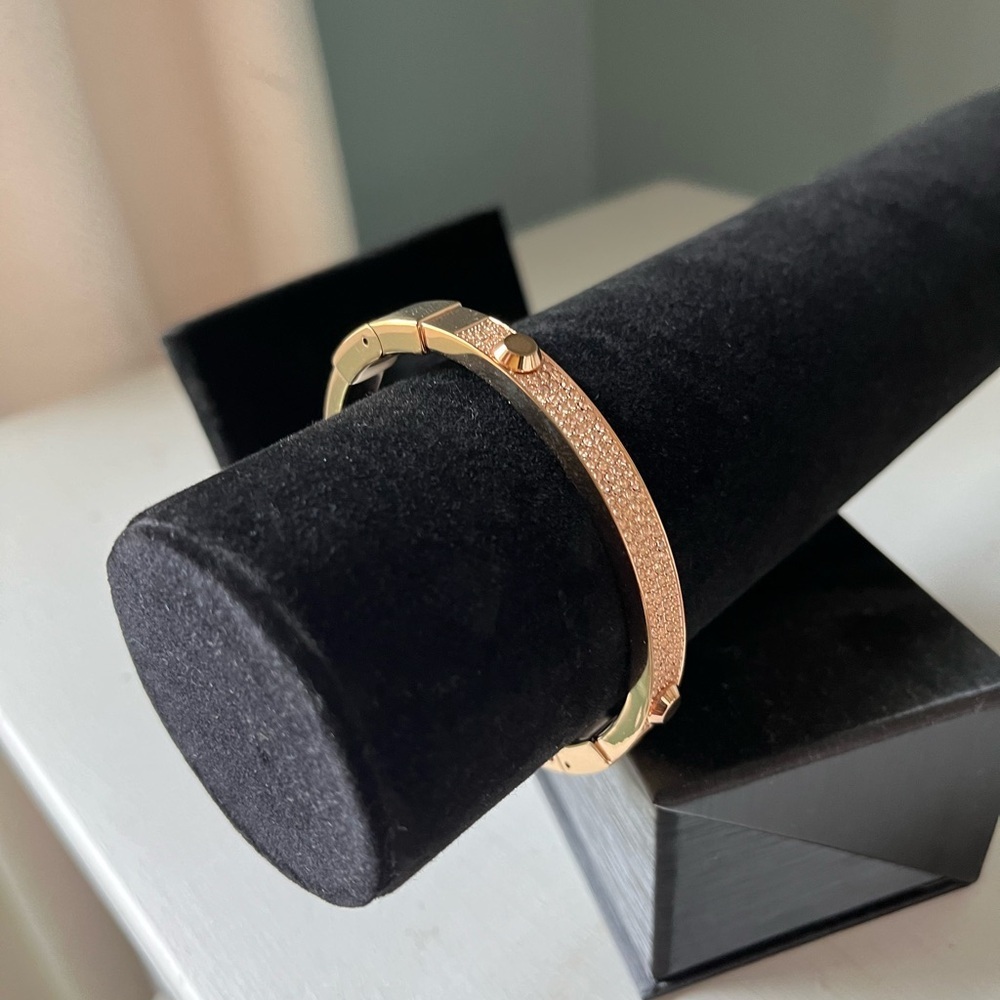 Michael Kors Rose Gold Pave Stone Hinged Bangle/Bracelet Clear Crystals 6.75 In. - Picture 11 of 12